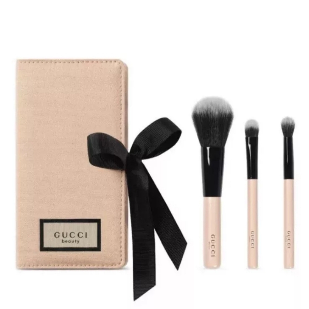 GUCCI Beauty Travel Brush set & Makeup Bag New! Authentic!